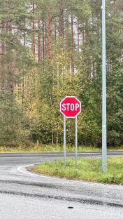 STOP-MERKIT VALTATIE 13:N RISTEYKSIIN